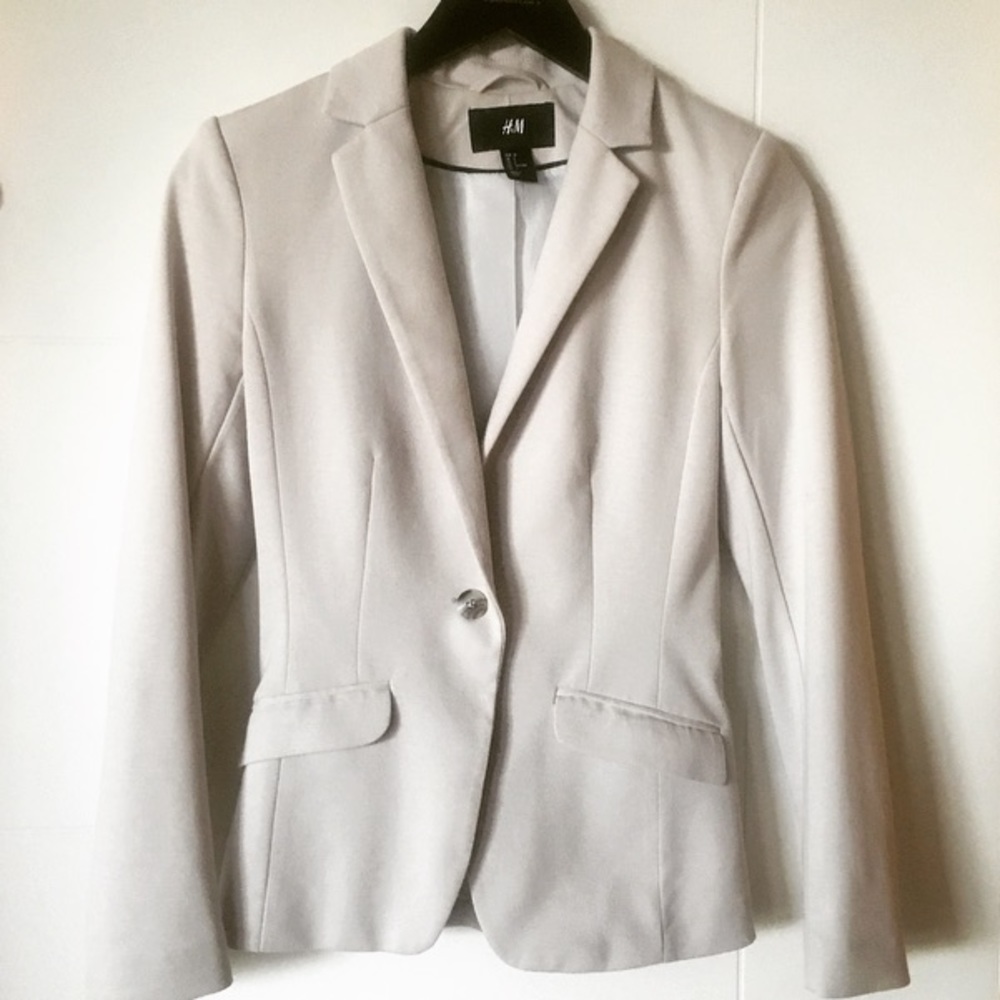 H&M Ivory Blazer. Barely worn.